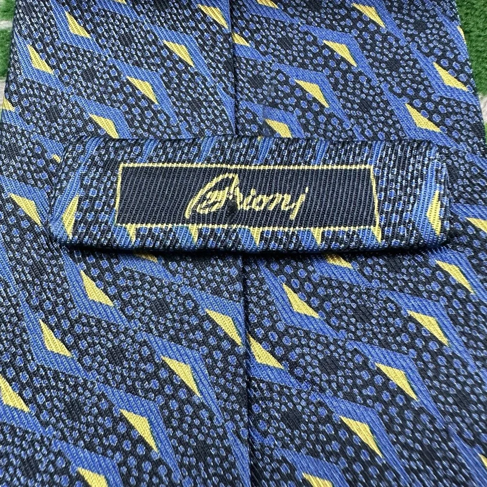 Brioni Blue Yellow Geometric Pure Silk Men's Tie 3.75 Inch Width